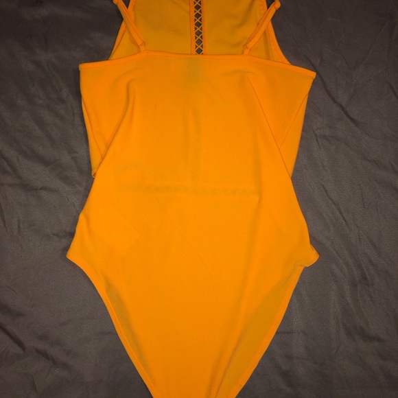 DIVIDED H&M Orange Bodysuit - Picture 5 of 5
